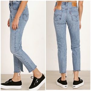 Levi's Wedgie Icon Fit in "Shut Up" wash